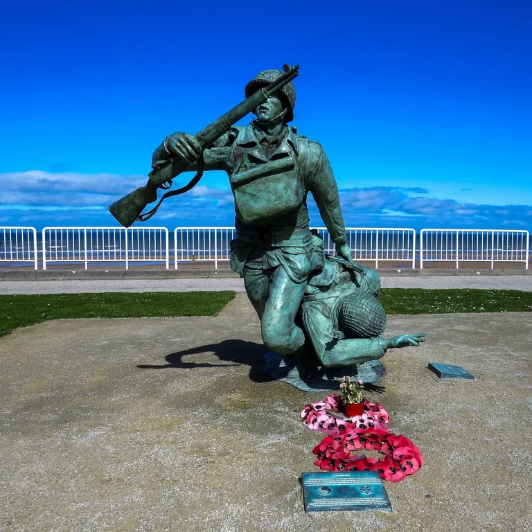 visite guidée des plages du débarquement pour explorer l’histoire et les lieux emblématiques